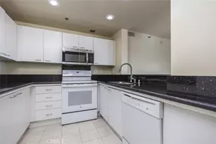 525 E Seaside Way, Long Beach, CA 90802 - Photo 13