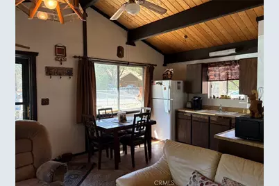 343 Holmes Lane, Sugarloaf, CA 92386 - Photo 11