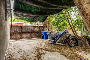 6957 Lindley Ave, Reseda, CA 91335 - Photo 25