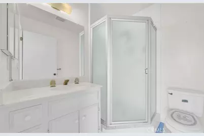 824 W 6th Street, San Pedro, CA 90731 - Photo 23