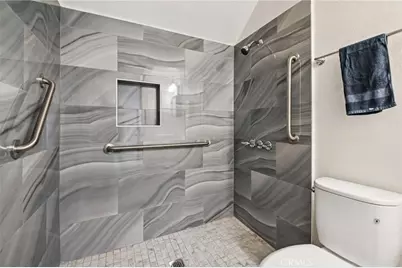 5812 Spinnaker Bay Drive, Long Beach, CA 90803 - Photo 47