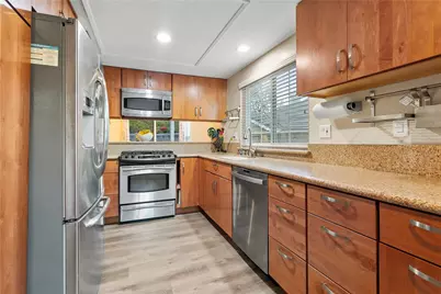 6220 E Garnet Circle, Anaheim Hills, CA 92807 - Photo 9