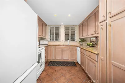 1920 McKinney Way #17A, Seal Beach, CA 90740 - Photo 25