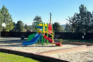 391 Montclair Dr, Big Bear City, CA 92314 - Photo 33