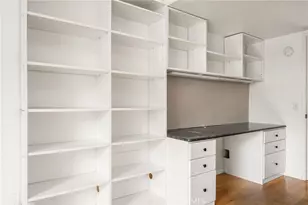 6004 Bixby Village Dr, Long Beach, CA 90803 - Photo 17