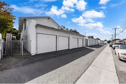 111 N Stanford Avenue, Fullerton, CA 92831 - Photo 21