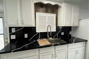 35 Orange Via, Anaheim, CA 92801 - Photo 7