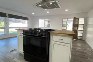 35 Orange Via, Anaheim, CA 92801 - Photo 11