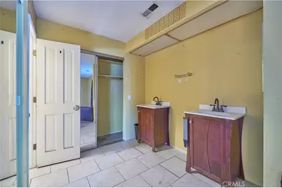 12875 Spring Valley Parkway, Victorville, CA 92395 - Photo 29