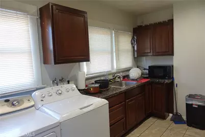 622 W 2nd Street, San Pedro, CA 90731 - Photo 5