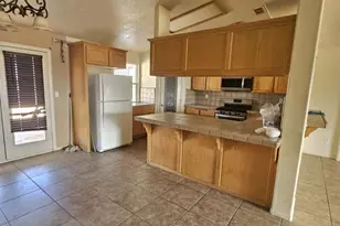 21114 Wigwam St, Apple Valley, CA 92307 - Photo 7