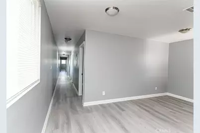 1639 1639 1/2 E 109th, Los Angeles, CA 90059 - Photo 7