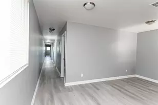 1639 1639 1/2 E 109th, Los Angeles, CA 90059 - Photo 7