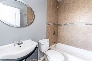 1639 1639 1/2 E 109th, Los Angeles, CA 90059 - Photo 9