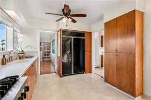 15 The Colonnade, Long Beach, CA 90803 - Photo 23