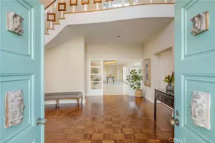 15 The Colonnade, Long Beach, CA 90803 - Photo 3