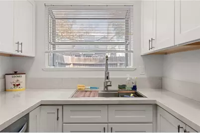 7648 Lily Mar Ln, Antelope, CA 95843 - Photo 9