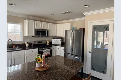 52995 Carrousel Court, Lake Elsinore, CA 92532 - Photo 15