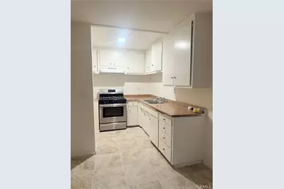 1000 E Bishop Street #M2, Santa Ana, CA 92701 - Photo 17