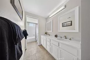 26 Claret, Irvine, CA 92614 - Photo 35