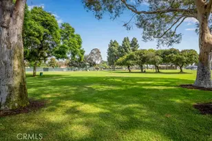 2697 W Parkside Ln, Anaheim, CA 92801 - Photo 43