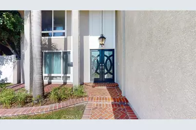 3560 Iris Cir, Seal Beach, CA 90740 - Photo 3