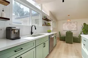 3881 Manchester Pl, Riverside, CA 92503 - Photo 3