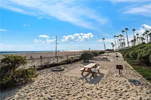 711 Pacific Coast, Huntington Beach, CA 92648 - Photo 41