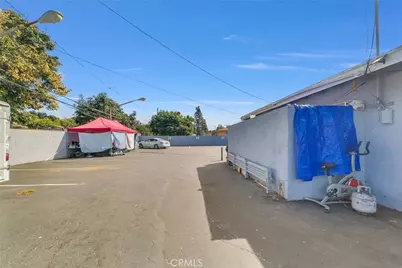 1819 W 17th, Santa Ana, CA 92706 - Photo 13