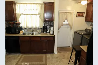 8912 Mettler, Los Angeles, CA 90003 - Photo 11