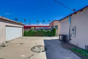 521 W 98th, Los Angeles, CA 90044 - Photo 35