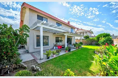 2586 E Riles Circle, Anaheim, CA 92806 - Photo 23