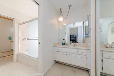 2586 E Riles Circle, Anaheim, CA 92806 - Photo 17