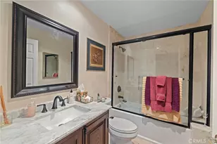 861 S Windsor Blvd, Los Angeles, CA 90005 - Photo 17