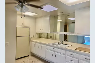 13741 Annadale Dr., M1-18K, Seal Beach, CA 90740 - Photo 9