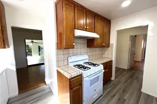 10251 Foster Rd, Downey, CA 90242 - Photo 9