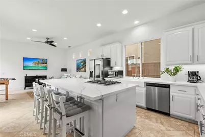 513 Pecan Ave, Huntington Beach, CA 92648 - Photo 15