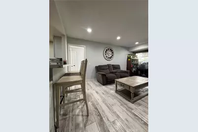 700 W 3rd #C206, Santa Ana, CA 92701 - Photo 3