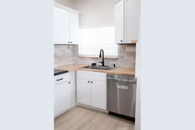 823 E 10th, Long Beach, CA 90813 - Photo 9