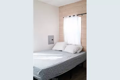 823 E 10th, Long Beach, CA 90813 - Photo 13