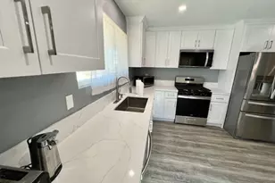 18236 Danbury, Hesperia, CA 92345 - Photo 9