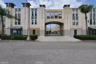 8021 S Vermont Ave, Los Angeles, CA 90044 - Photo 7