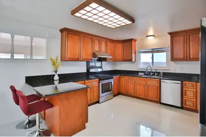 17475 Santa Lucia Street, Fountain Valley, CA 92708 - Photo 9