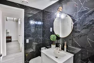 2540 W Picadilly Way, Anaheim, CA 92801 - Photo 29