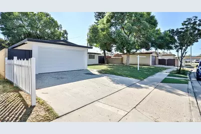2540 W Picadilly Way, Anaheim, CA 92801 - Photo 33