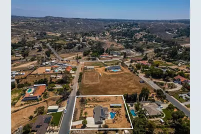 16481 Valle Vista Way, Riverside, CA 92506 - Photo 73