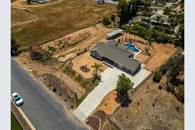 16481 Valle Vista Way, Riverside, CA 92506 - Photo 3