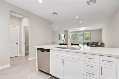 649 W Foothill Boulevard #2, Glendora, CA 91741 - Photo 7