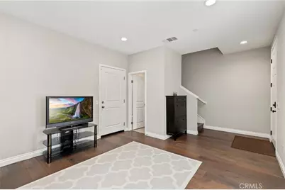 649 W Foothill Boulevard #2, Glendora, CA 91741 - Photo 29