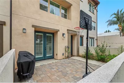 649 W Foothill Boulevard #2, Glendora, CA 91741 - Photo 33